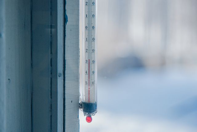 an outdoor thermostat during winter